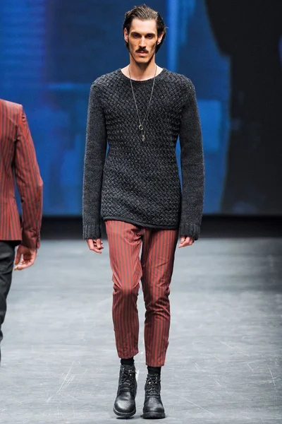 Look 22